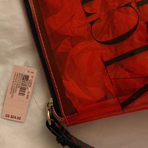 Victoria’s Secret read cosmetic bag - Picture 6 of 6